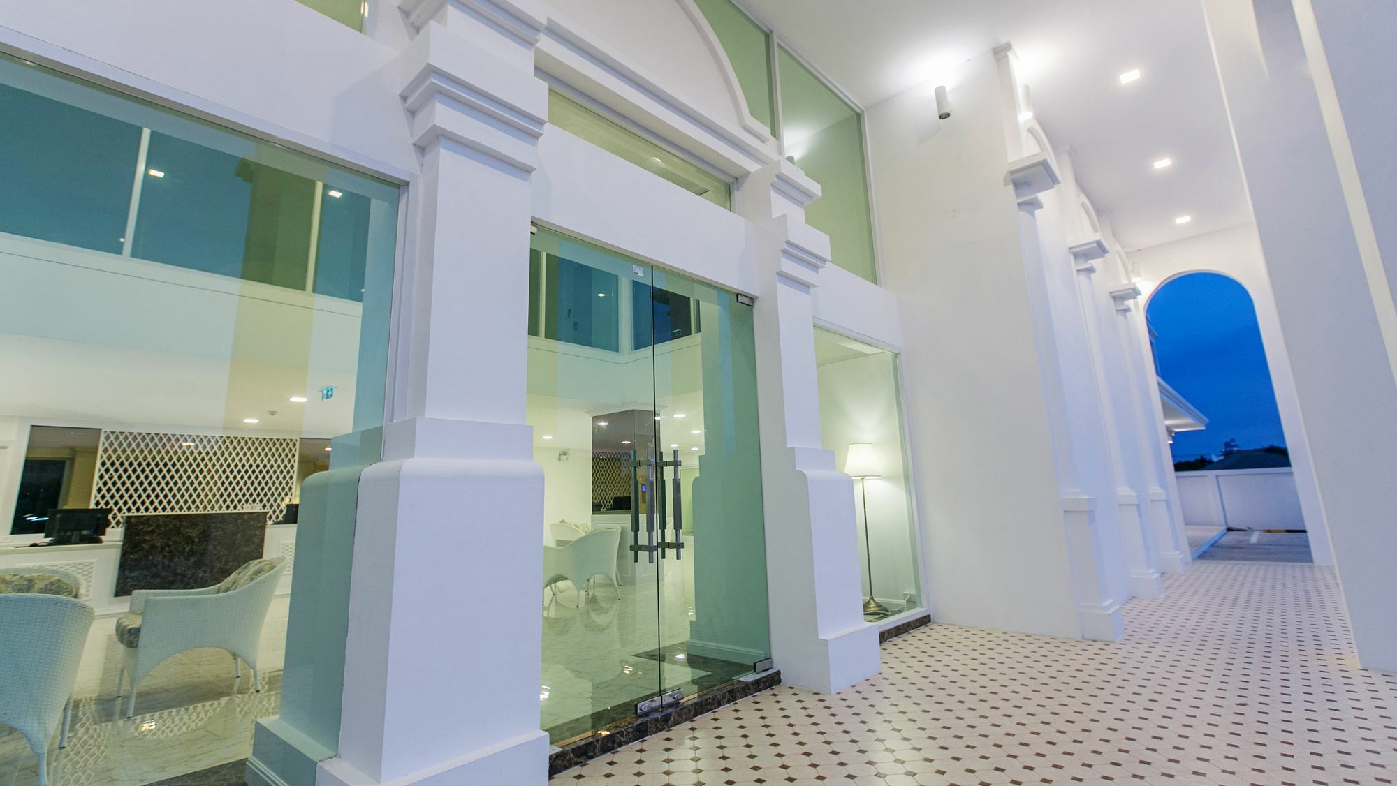 B2 Hua Hin Premier Hotel Exterior photo